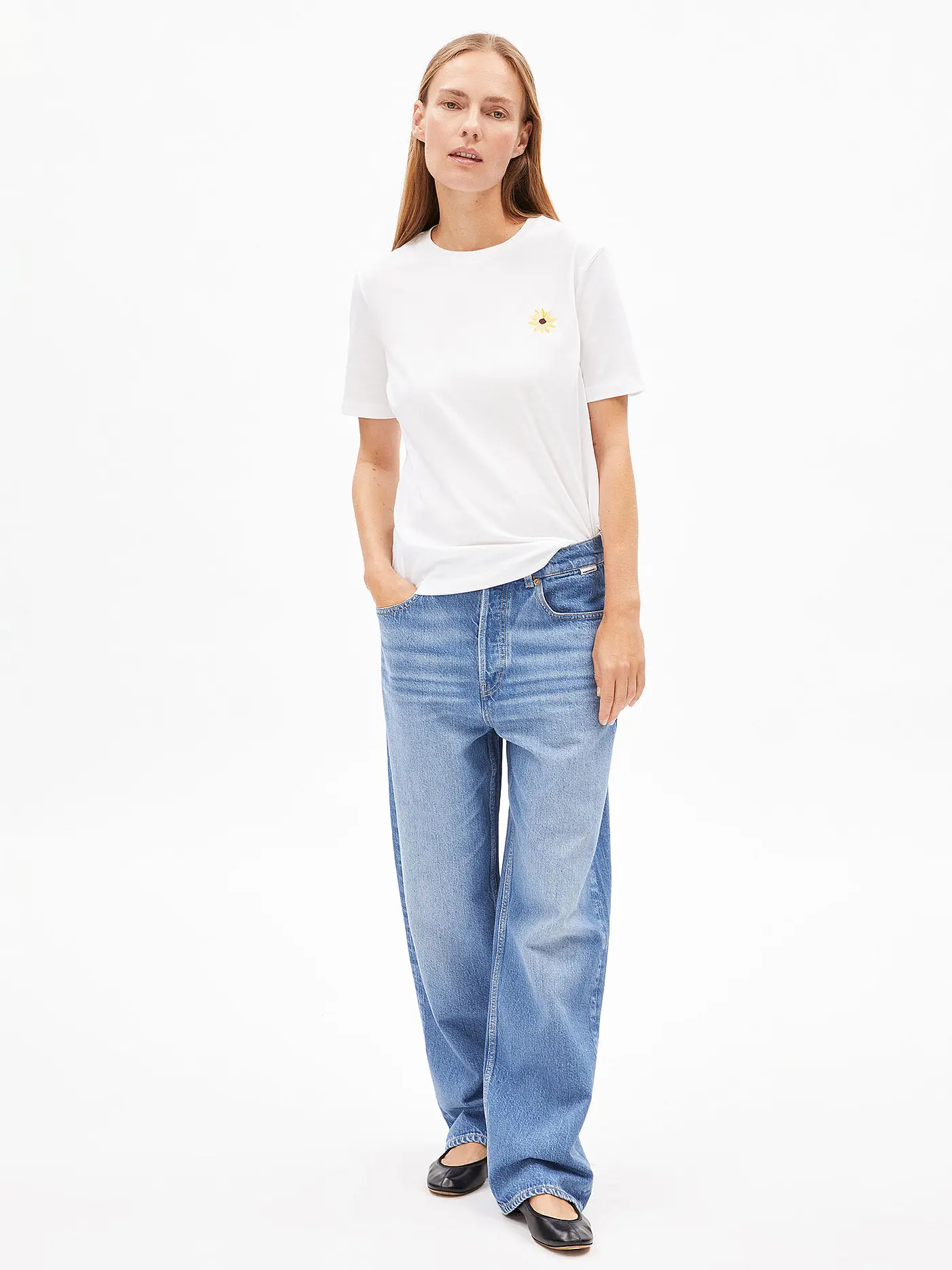 ARMEDANGELS | T-Shirt LUALAA FLOWER | weiss